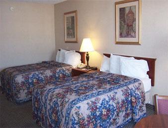Knights Inn Overland Park Mission Room photo